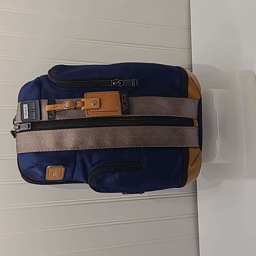 Tumi Alpha Bravo Monterey Sling Shoulder Bag Navy Blue/Learher - Brand New